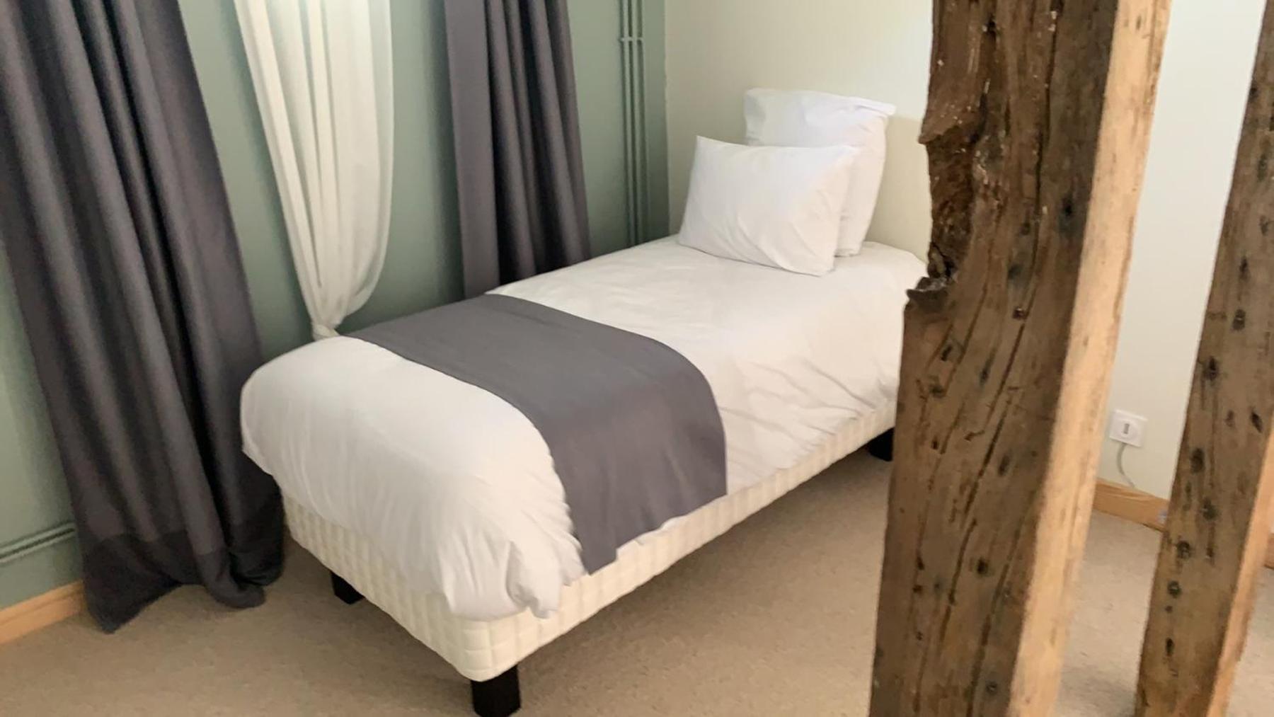 Le Troncais Hotel Saint-Bonnet-Tronçais Kültér fotó