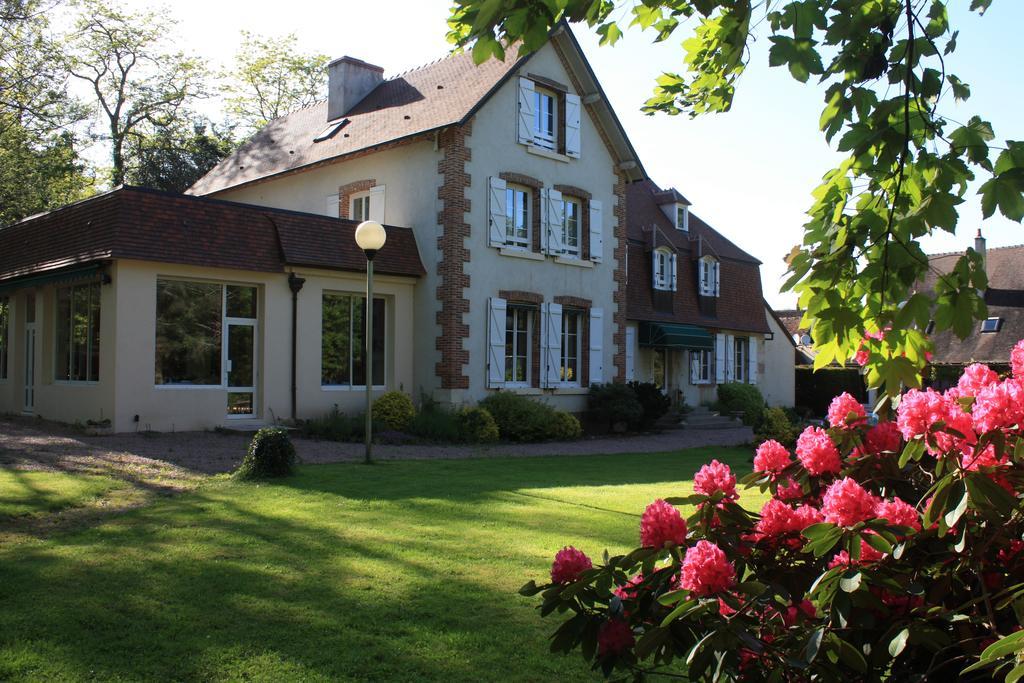 Le Troncais Hotel Saint-Bonnet-Tronçais Kültér fotó