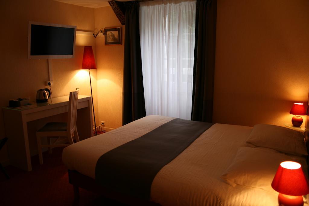 Le Troncais Hotel Saint-Bonnet-Tronçais Szoba fotó